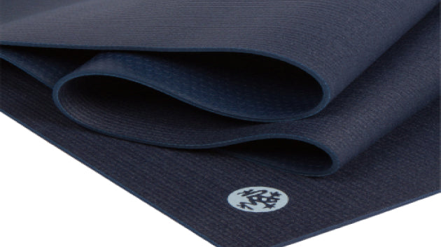 Comment rendre son tapis de yoga Pro Manduka plus adhérent ?