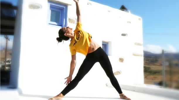 Julie, professeure de yoga, qui se recentre pendant le confinement