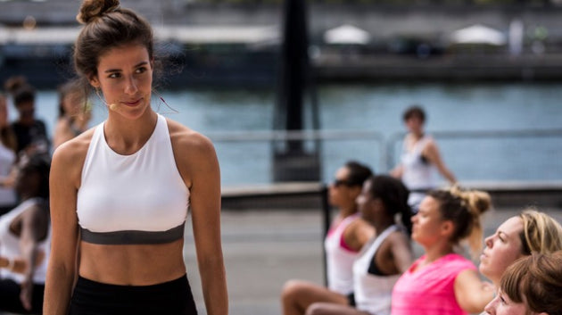 Portrait de la fondatrice de " The Yoginist ": Caroline Perrineau