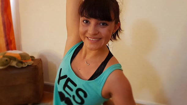 Portrait de Cindy, créatrice de la chaîne Chrono Yoga