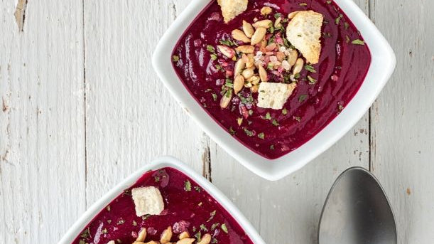 Recette healthy : SOUPE FROIDE DE BETTERAVE