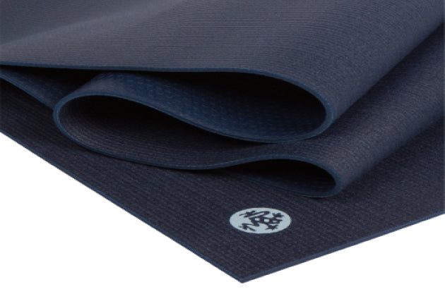 Comment rendre son tapis de yoga Pro Manduka plus adhérent ?
