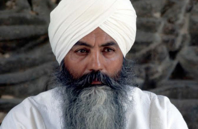 L’histoire du visionnaire Yogi Bhajan maître du Kundalini Yoga