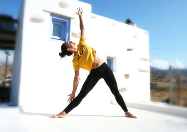 Julie, professeure de yoga, qui se recentre pendant le confinement