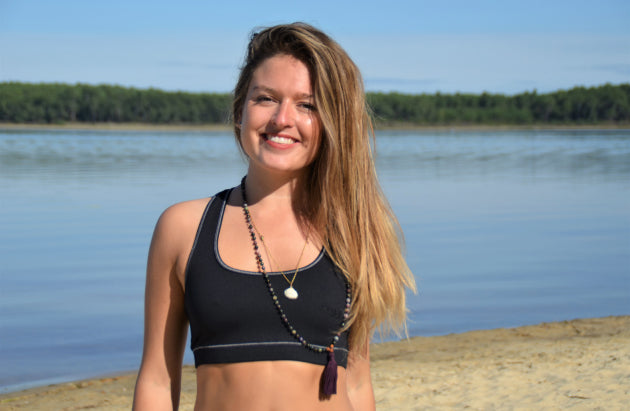 Portrait d'une professeur de yoga à Bordeaux : Alice Ochronowicz