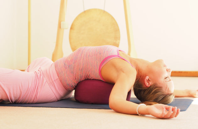 Postures et accessoires de yoga