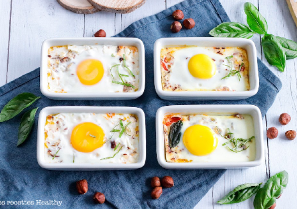 recette healthy : Oeuf Cocotte Tomate – Feta aux Noisettes