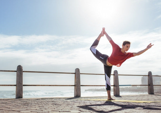 Yoga avancé avec une sangle, une aide précieuse pour l'alignement