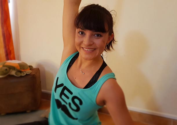 Portrait de Cindy, créatrice de la chaîne Chrono Yoga