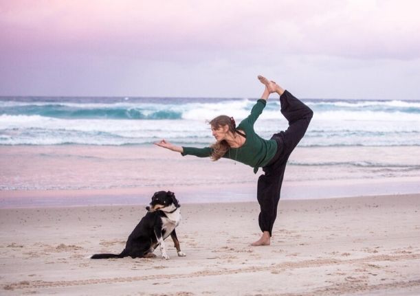 Portrait de Jessica, étudiante en psychologie clinique et yoga thérapeutique